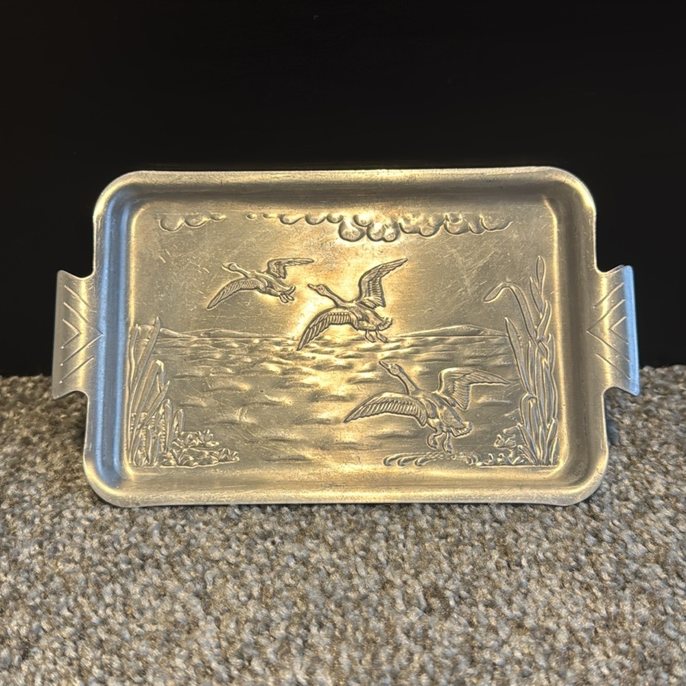 Small Metal Tray Set - Picture 2 of 2